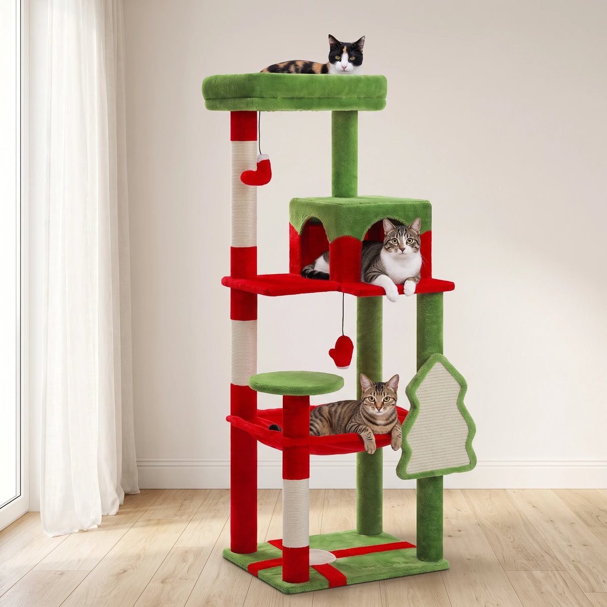 Arbre à Chat Sapin installé dans un salon lumineux
