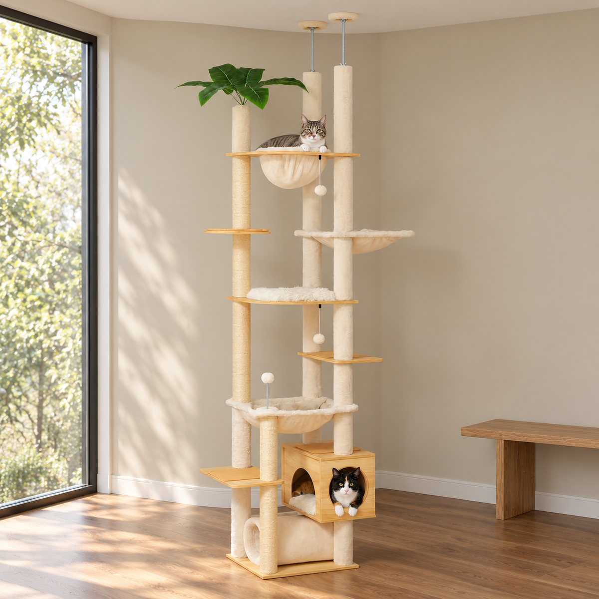 Arbre à Chat Géant Ajustable installé dans un salon lumineux