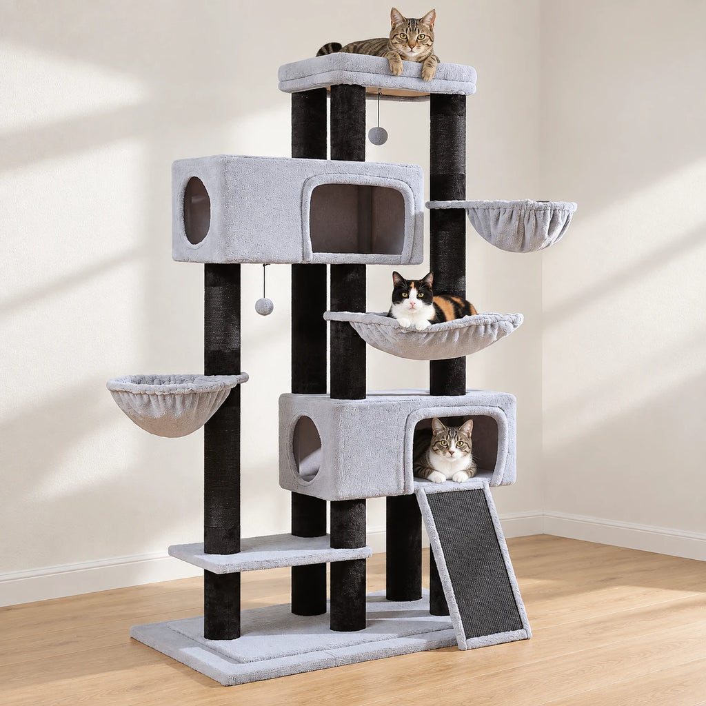 Arbre à Chat XXL installé dans un salon lumineux