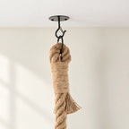 Corde pour chat fixée au plafond par un crochet