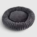 Panier rond chat gris foncé en peluche côtelée
