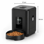 Schéma coté du distributeur automatique de croquettes : 17 cm de large, 24 cm de haut